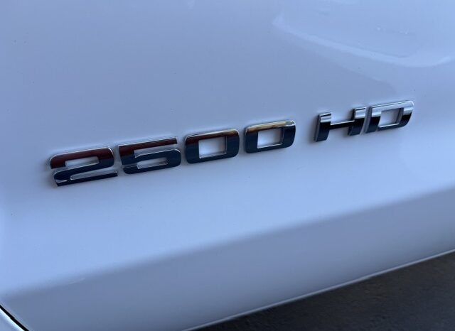 
								2019 Chevrolet Silverado 2500 HD DOUBLE CAB Pickup full									