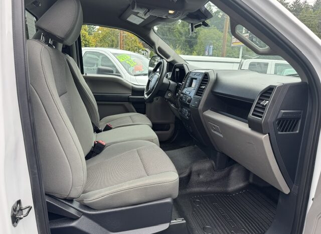 
								2022 Ford F250 Regular Cab 4×4 Truck **8ft SERVICE BODY** full									