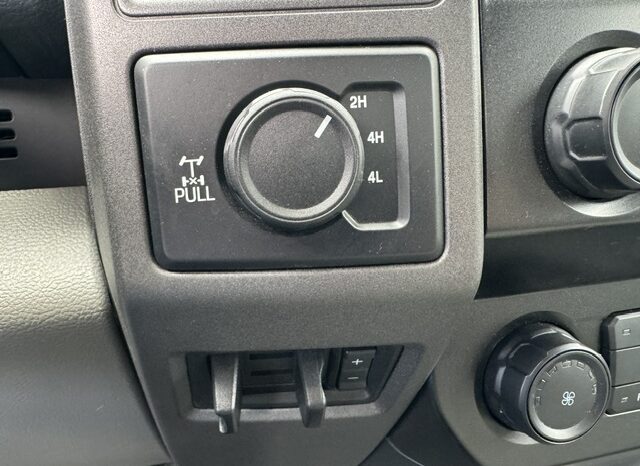 
								2022 Ford F250 Regular Cab 4×4 Truck **8ft SERVICE BODY** full									