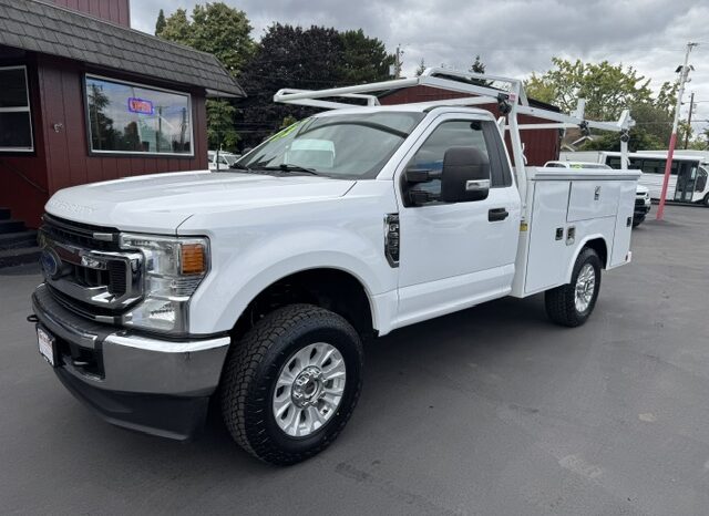 
								2022 Ford F250 Regular Cab 4×4 Truck **8ft SERVICE BODY** full									
