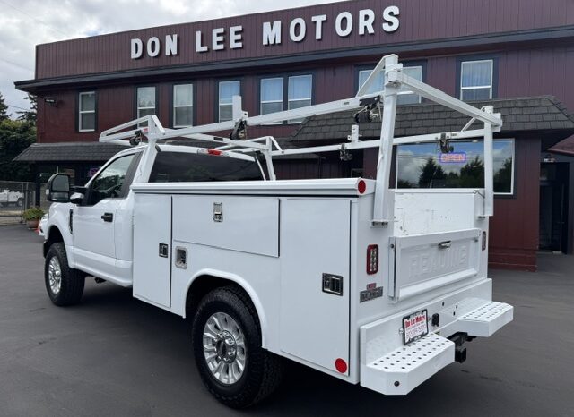 
								2022 Ford F250 Regular Cab 4×4 Truck **8ft SERVICE BODY** full									