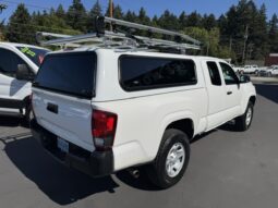 
										2023 Toyota Tacoma Access Cab Pickup full									