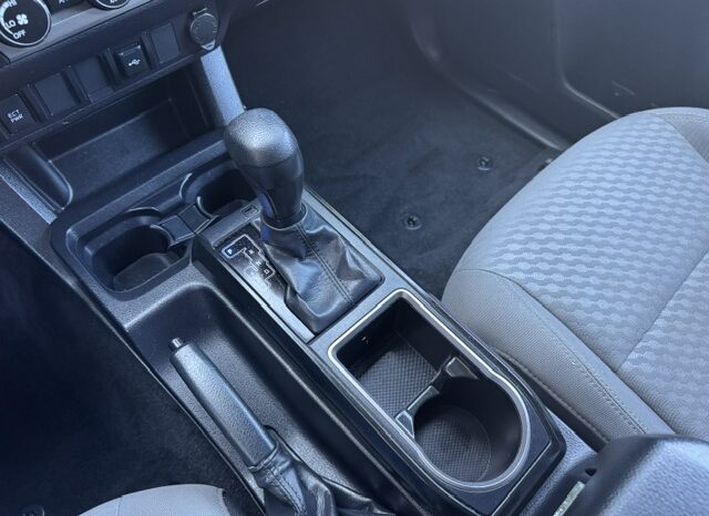 
								2023 Toyota Tacoma Access Cab Pickup full									
