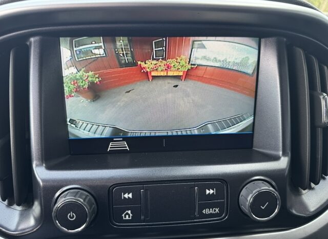 
								2022 Chevrolet Colorado Extended Cab Pickup full									