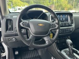 
										2022 Chevrolet Colorado Extended Cab Pickup full									