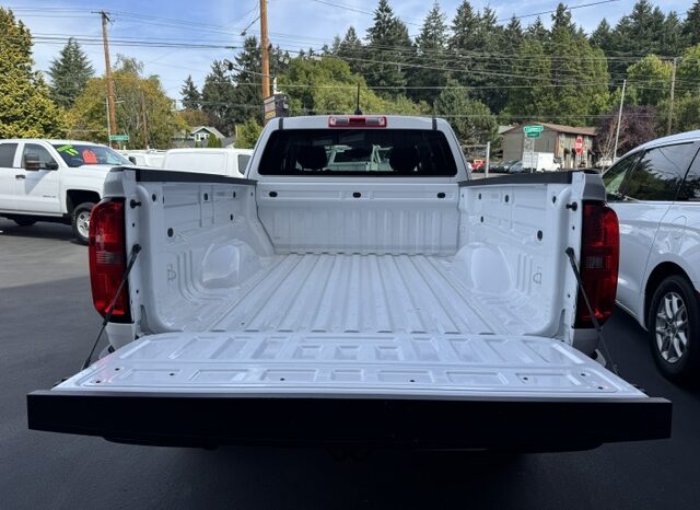 
								2022 Chevrolet Colorado Extended Cab Pickup full									
