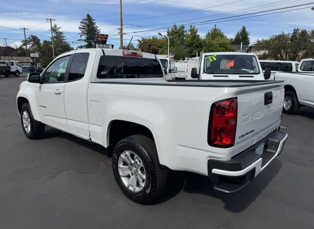 
								2022 Chevrolet Colorado Extended Cab Pickup full									