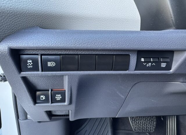 
								2024 Toyota Sienna LE Minivan **AWD** full									