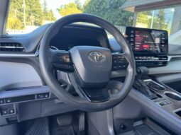 
										2024 Toyota Sienna LE Minivan **AWD** full									