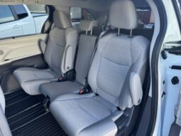 
										2024 Toyota Sienna LE Minivan **AWD** full									