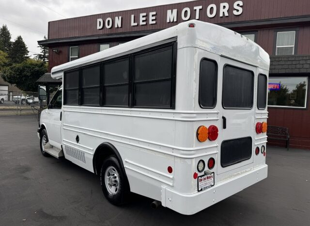 
								2013 Chevrolet Express 3500 **COLLINS BUS** full									