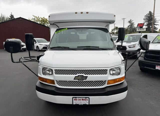 
								2013 Chevrolet Express 3500 **COLLINS BUS** full									