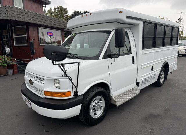
								2013 Chevrolet Express 3500 **COLLINS BUS** full									
