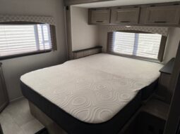 
										2019 Chevrolet Express 4500 Coachmen Freelander 26DS MotorHome full									