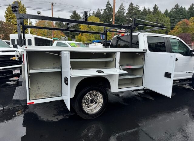 
								2020 Ford F550 Crew Cab 4×4 **9ft SERVICE BODY** Diesel Truck full									